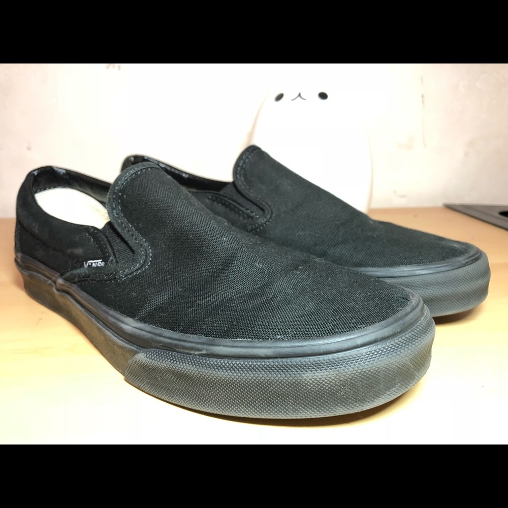 COPY - All BLACK slip on vans